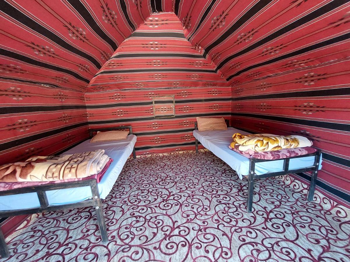 Bedouin Future Camp Hotell Wadi Rum Exteriör bild
