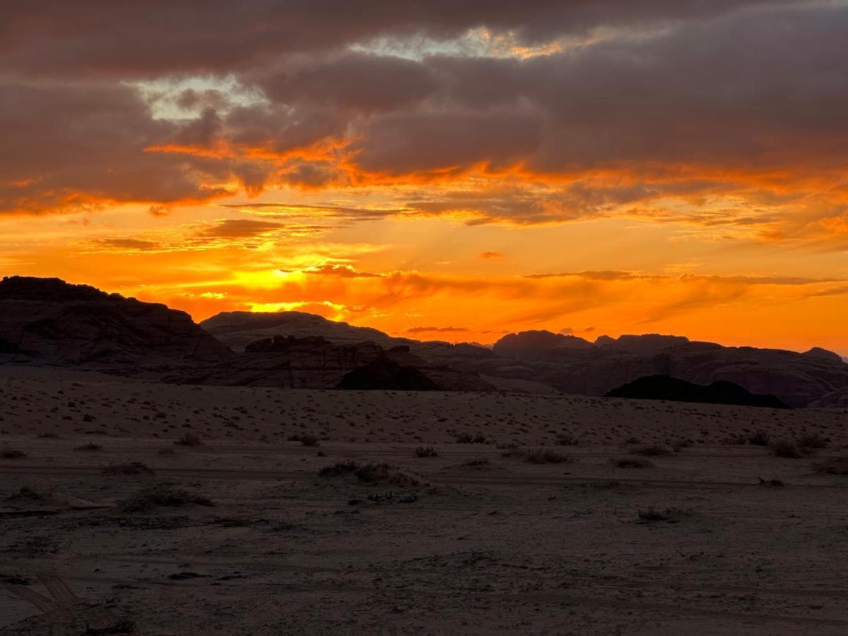 Bedouin Future Camp Hotell Wadi Rum Exteriör bild