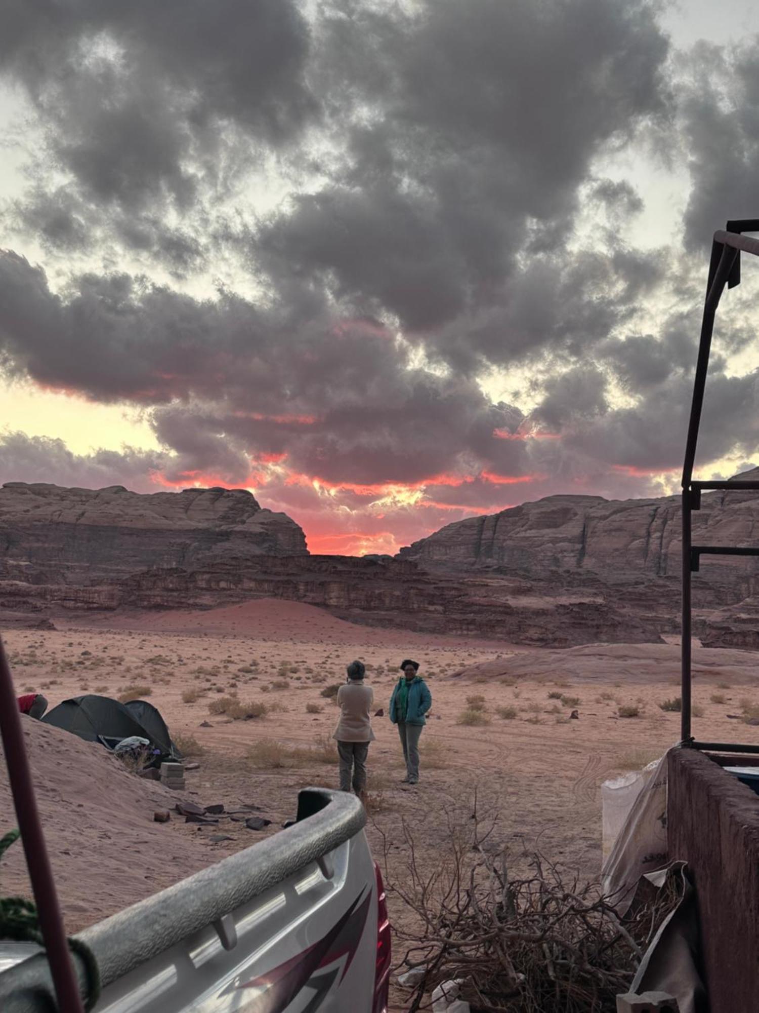 Bedouin Future Camp Hotell Wadi Rum Exteriör bild